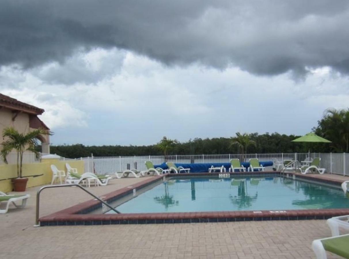 River Wilderness Waterfront Cabins Everglades Exterior foto